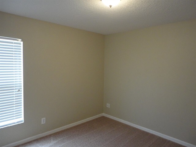 Building Photo - 4937 Whistling Pines Ct