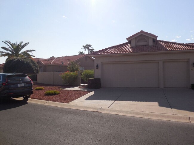 Building Photo - Beautifully Updated 3-Bedroom Home in Sun Lakes - Long-Term Rental