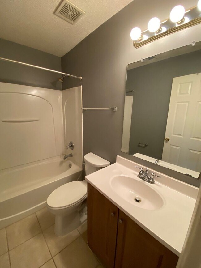 Building Photo - 10162 Eveninghill Cv