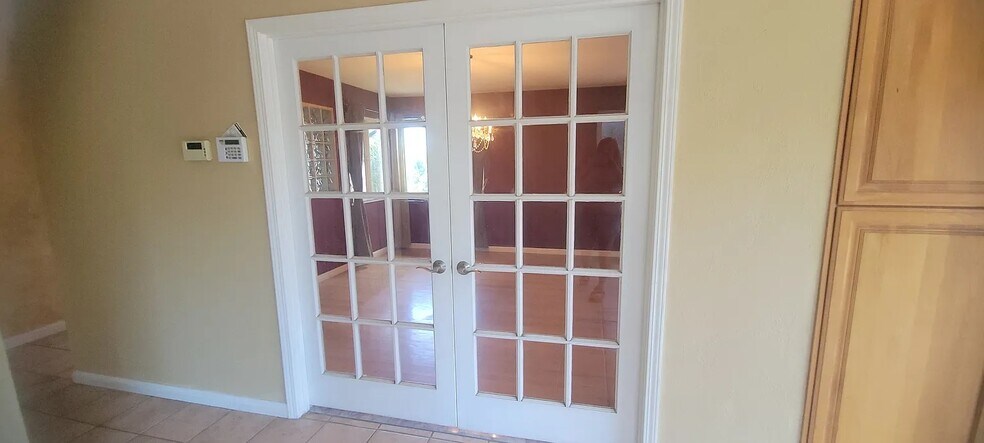 Building Photo - 4120 Cristobal Way
