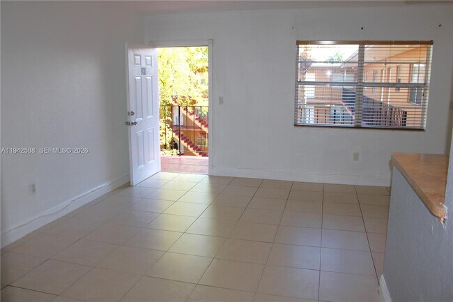 Building Photo - 1280 W 54th St