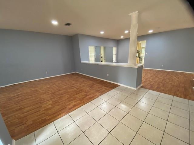 Building Photo - 2533 Lavendale Ct
