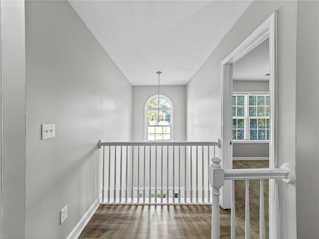 Building Photo - 1215 Bridge Crest Dr