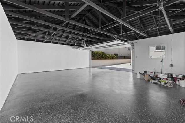 Building Photo - 914 E Grinnell Dr