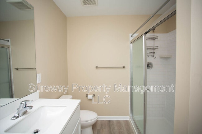Building Photo - 239 Macoun Way