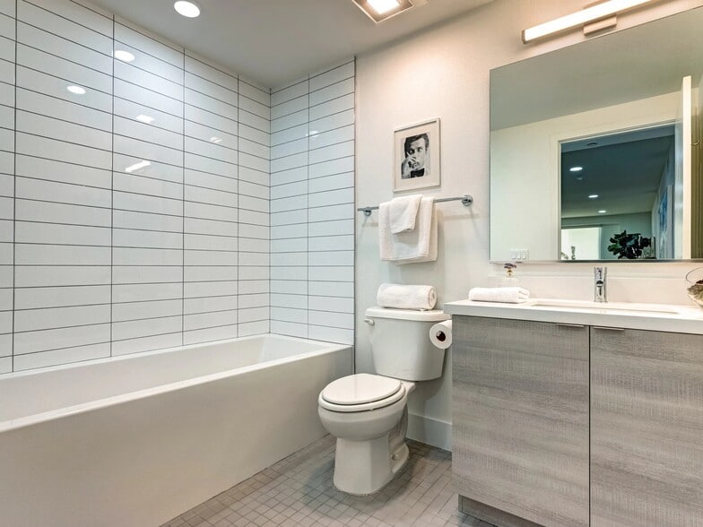 Building Photo - 1330 Federal Ave