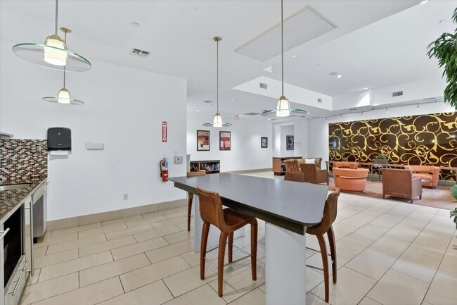Building Photo - 300 St Joseph Pkwy
