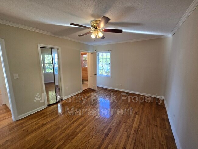 Building Photo - 3409 Alta Vista Dr
