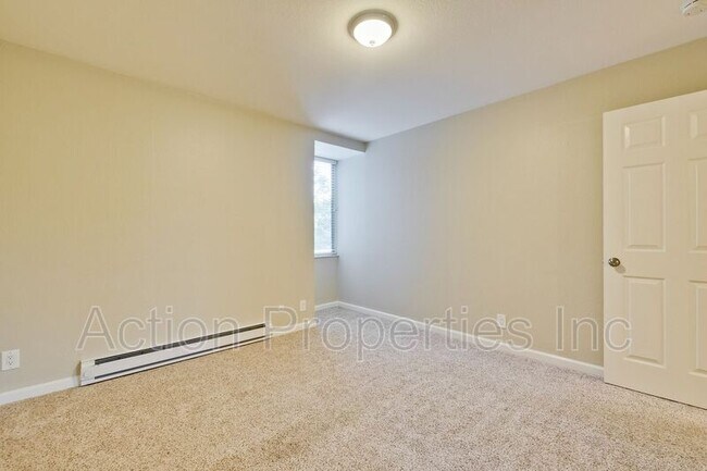 Building Photo - 505 Cypress Point Dr