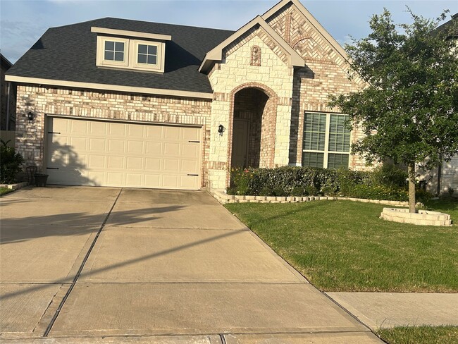 Building Photo - 326 Summer Landing Ct