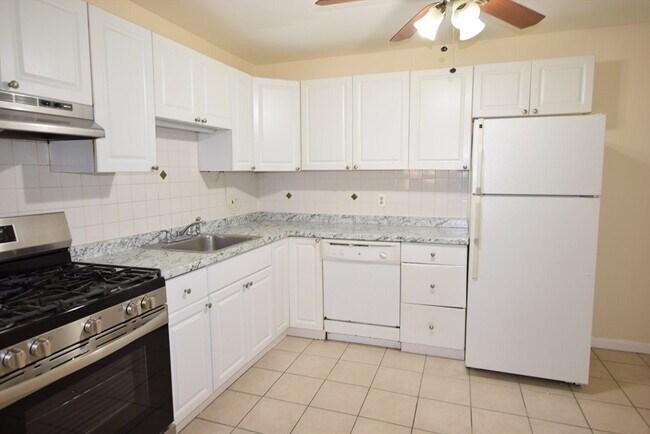 Building Photo - 309 Pawtucket Blvd