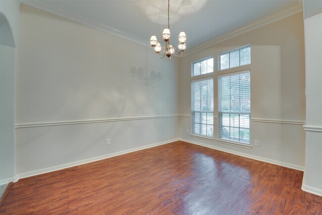 Building Photo - 1903 Blue Water Bay Dr