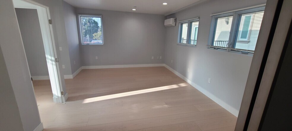 Building Photo - 2504 23rd St