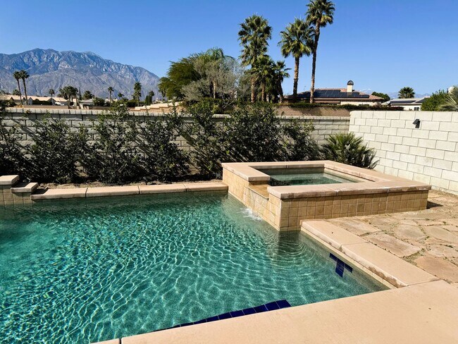 Building Photo - 3+ bedroom, 2 bath pool and spa home