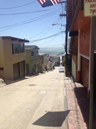 Building Photo - 215 Moonstone St