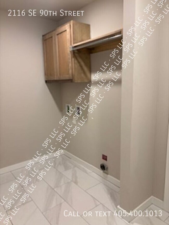 Building Photo - 2116 SE 90th St