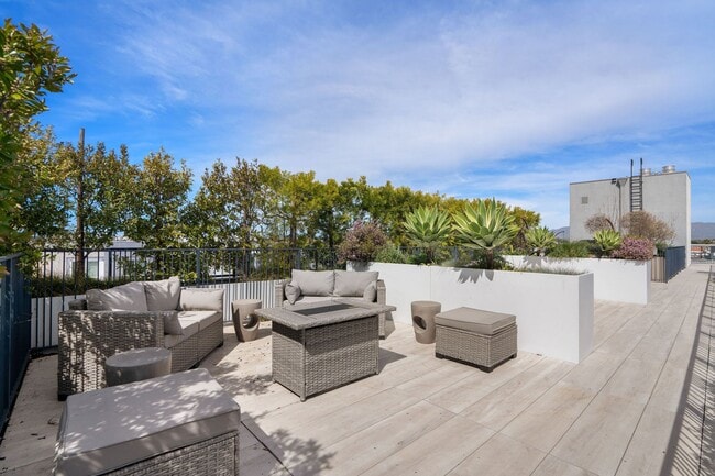 Building Photo - 5550 Bonner Ave