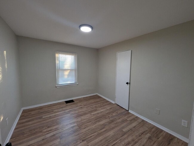 Building Photo - Space to Spare on Frost