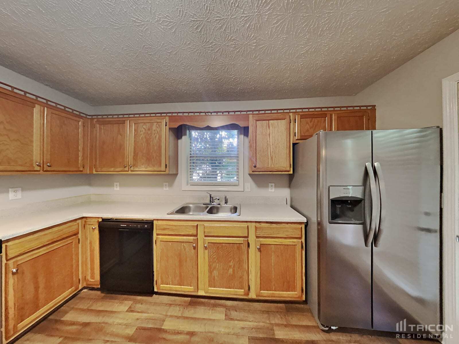 Building Photo - 116 Summer Lake Dr