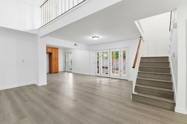 Building Photo - 29016 Lillyglen Dr