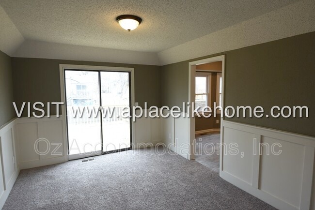 Building Photo - 1312 E 153rd St