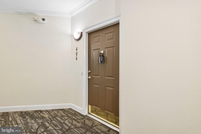 Building Photo - 5910 Great Star Dr
