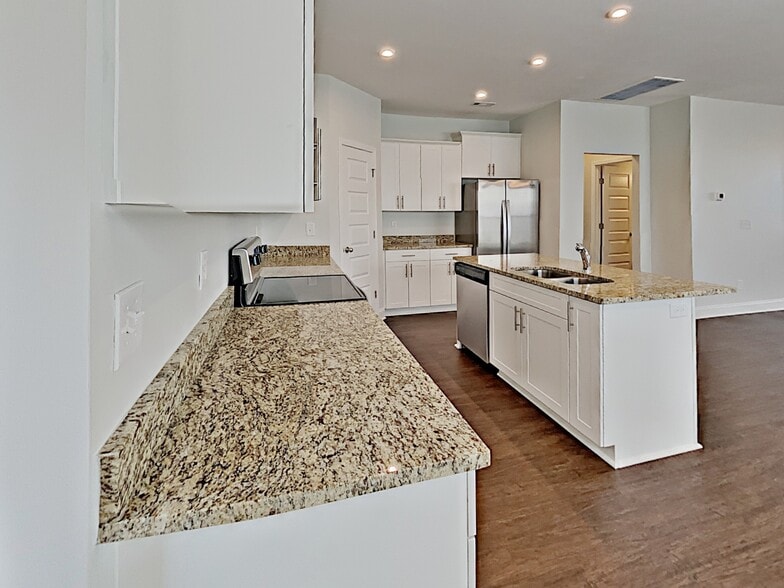 Building Photo - 5354 Tupelo St