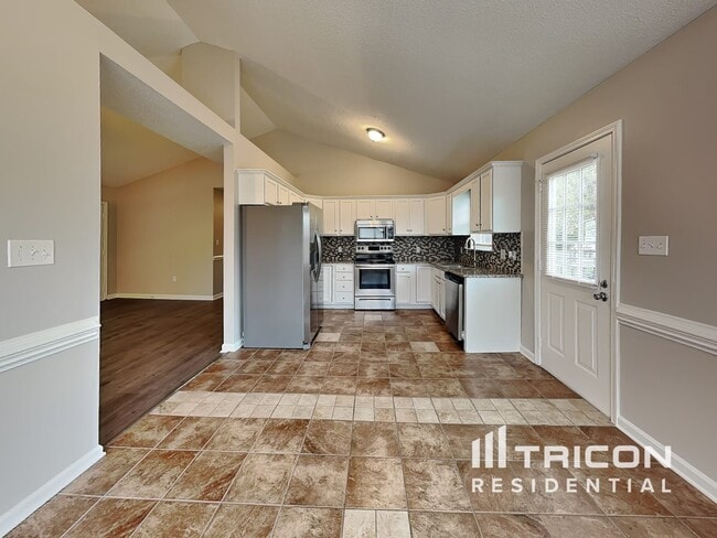Building Photo - 1181 Braxton Dr