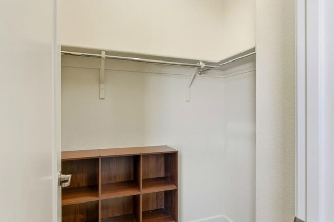 Building Photo - 819 Maddox Loop