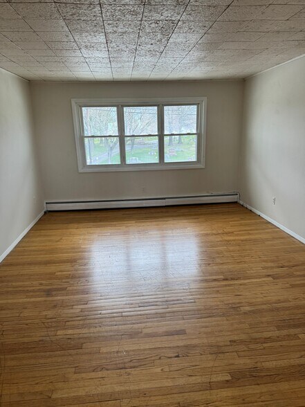 Building Photo - 61 Vandenburgh Ave