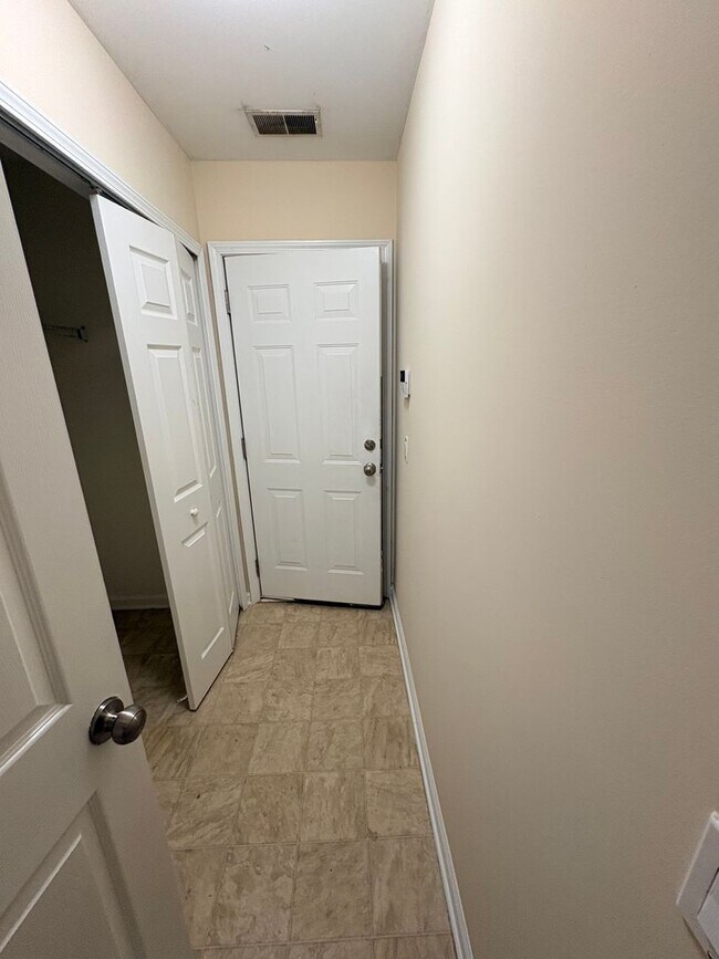 Building Photo - WELCOME TO MILLCREEK(CYPRESS RIDGE)