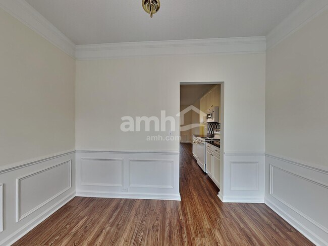 Building Photo - 121 Sandy Ln