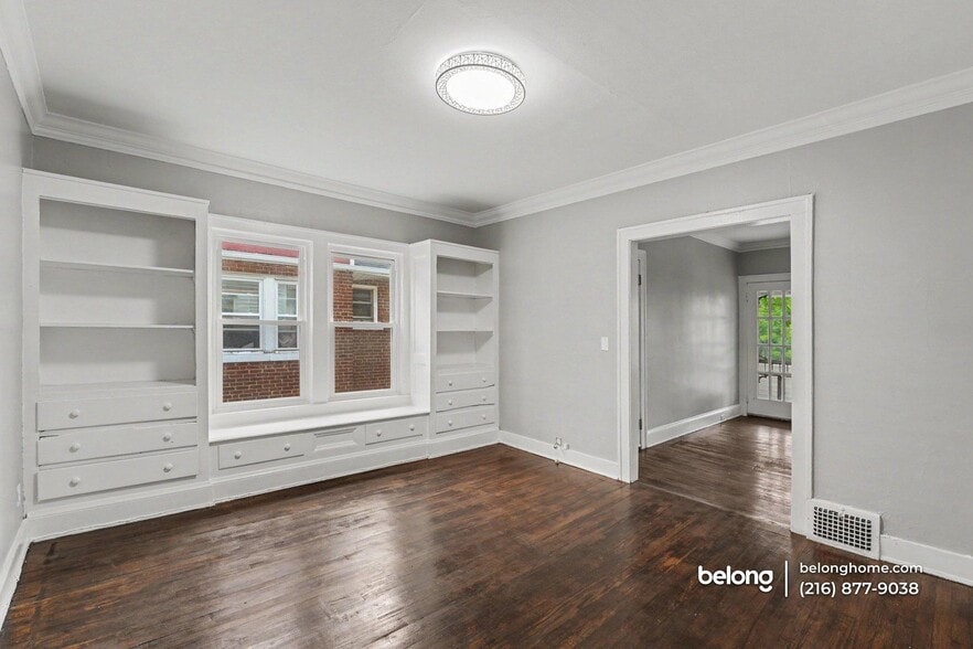 Building Photo - 3413 Beechwood Ave