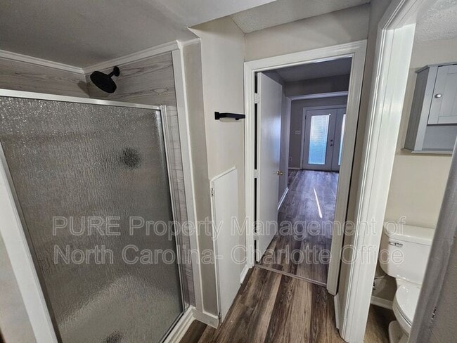 Building Photo - 9445 Lexington Cir