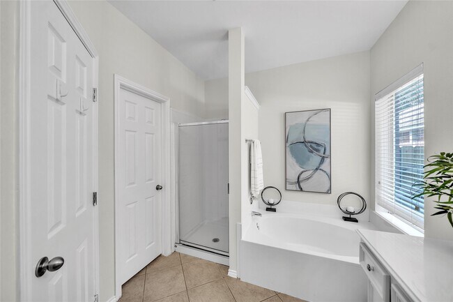 Building Photo - 1911 Mound Lake Dr