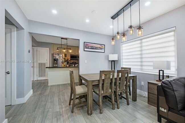 Building Photo - 1620 SW 19th St