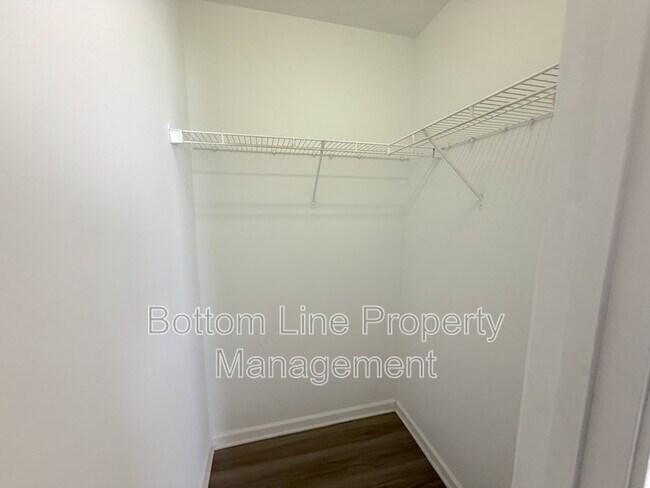 Building Photo - 2041 Sonoma Valley Dr