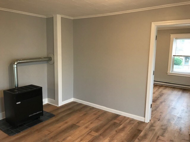 Building Photo - 29 Cutler St