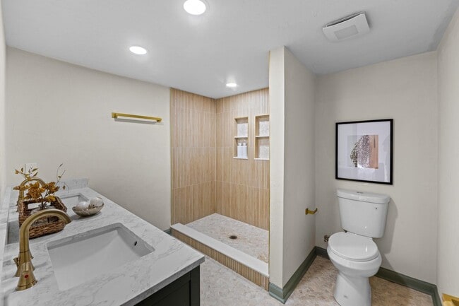 Building Photo - 2066 Tallavana Trail