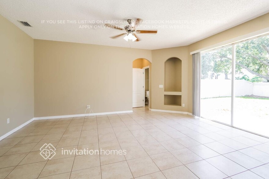 Building Photo - 11429 Village Brook Dr
