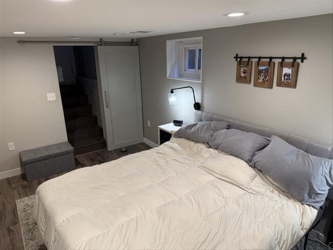 Building Photo - 371 S Franklin St