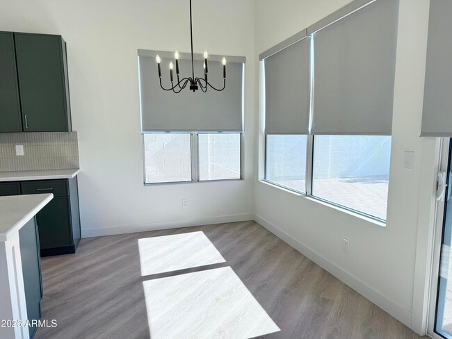 Building Photo - 6891 W Via Del Sol Dr