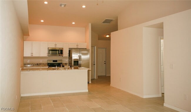 Building Photo - 1309 SE 8th Pl