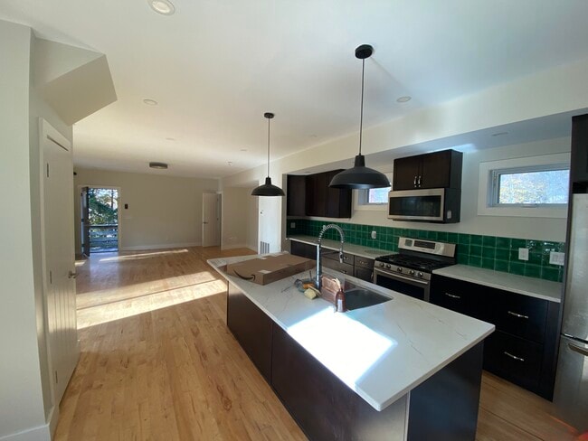 Building Photo - 81 Havermans Ave