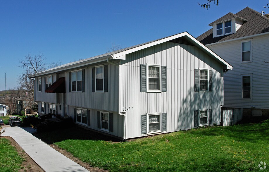 Building Photo - 1102 Ohio St