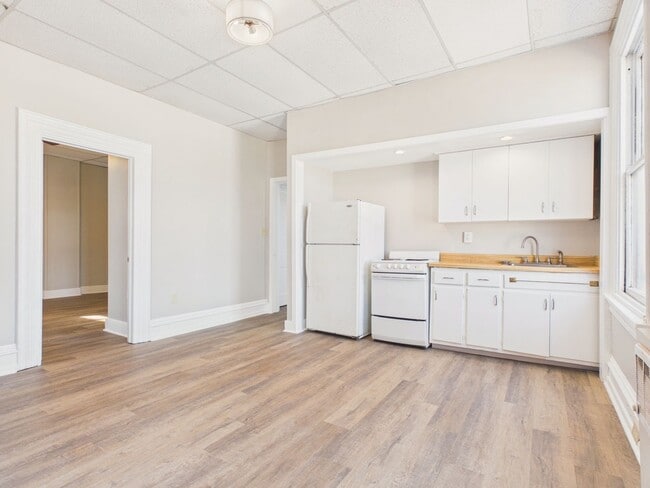 Building Photo - 1320 N 3rd St