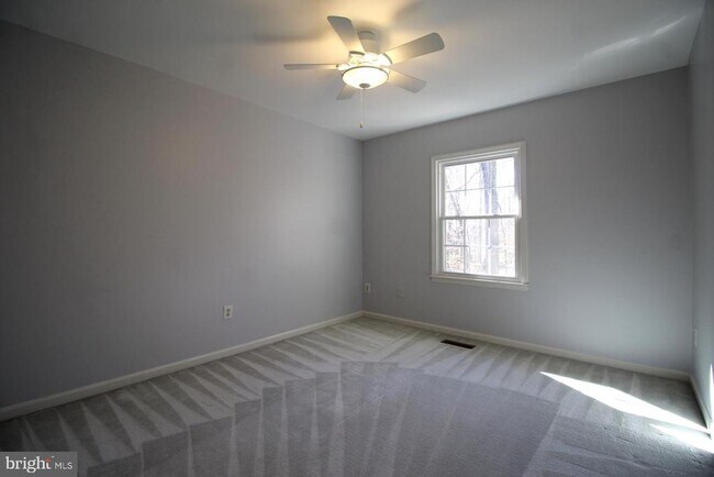 Building Photo - 3186 Cantrell Ln