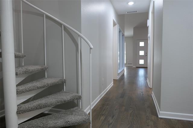 Building Photo - 7023 Briarmeadow Dr