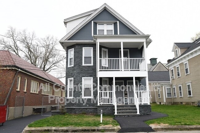 Primary Photo - 14 Grove St