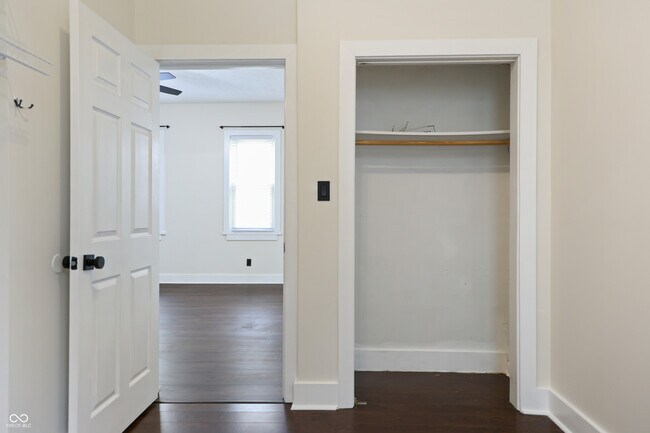 Building Photo - 1309 Lexington Ave